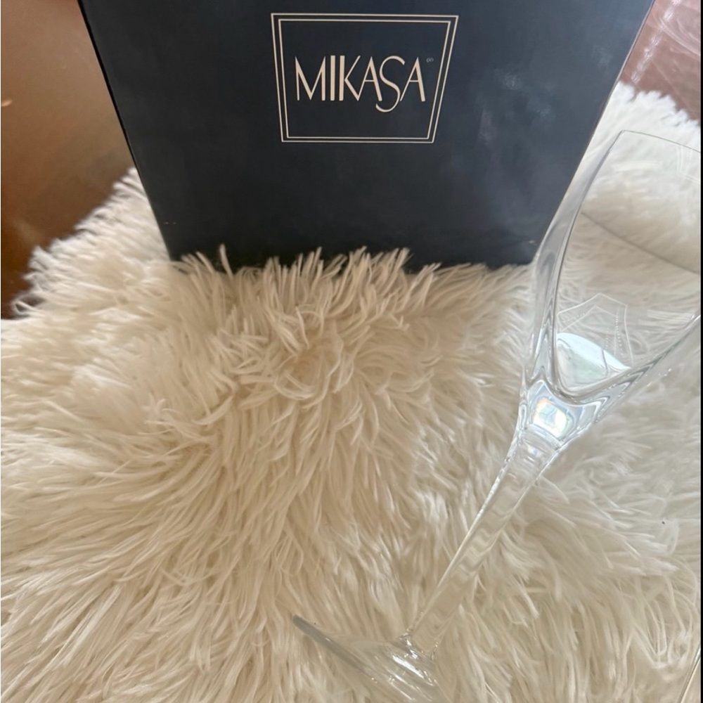 Mikasa Crystal Panache White Wine glasses (4 in box) NWT